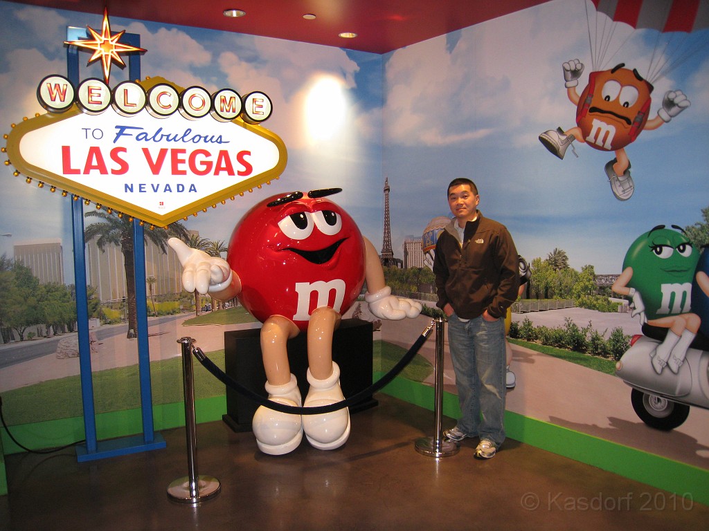 Las Vegas 2010 - Casinos - Buffets 0141.JPG - The 2010 Las Vegas Fire - Ice and Sweat Tour. Half Marathon, Red Rock Canyon, Casinos, Valley of Fire.... and buffets!